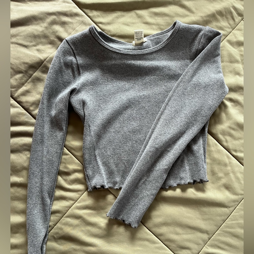 Crop Grey long sleeve